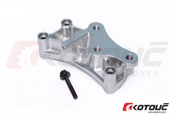 Precision CNC-machined aluminium component manufactured by Kotouč Gearboxes, demonstrating the accuracy, surface finish and engineering quality required for professional motorsport applications.