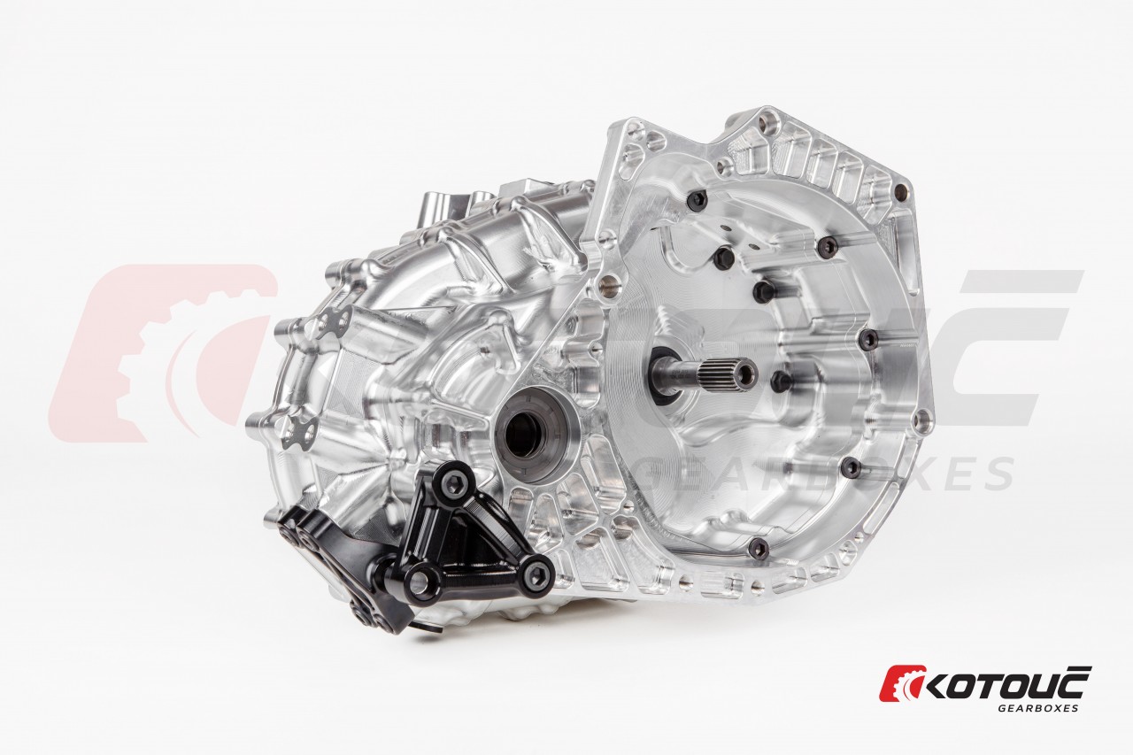 NEW RELEASE Fiat Abarth 500 Sequential Gearbox 7 SPEED Kotou Racing NEW RELEASE Fiat Abarth 500 Sequential Gearbox 7 SPEED Kotou Racing
